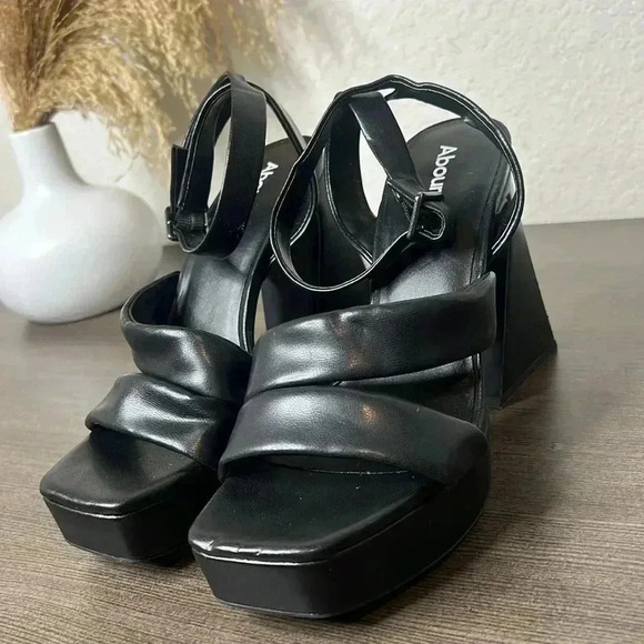 Abound Tracy Platform Sandals - Picture 11 of 13